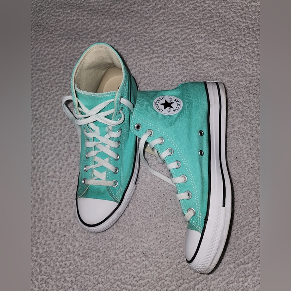 Converse Chuck Taylor's Teal Colored Shoes - Picture 9 of 15